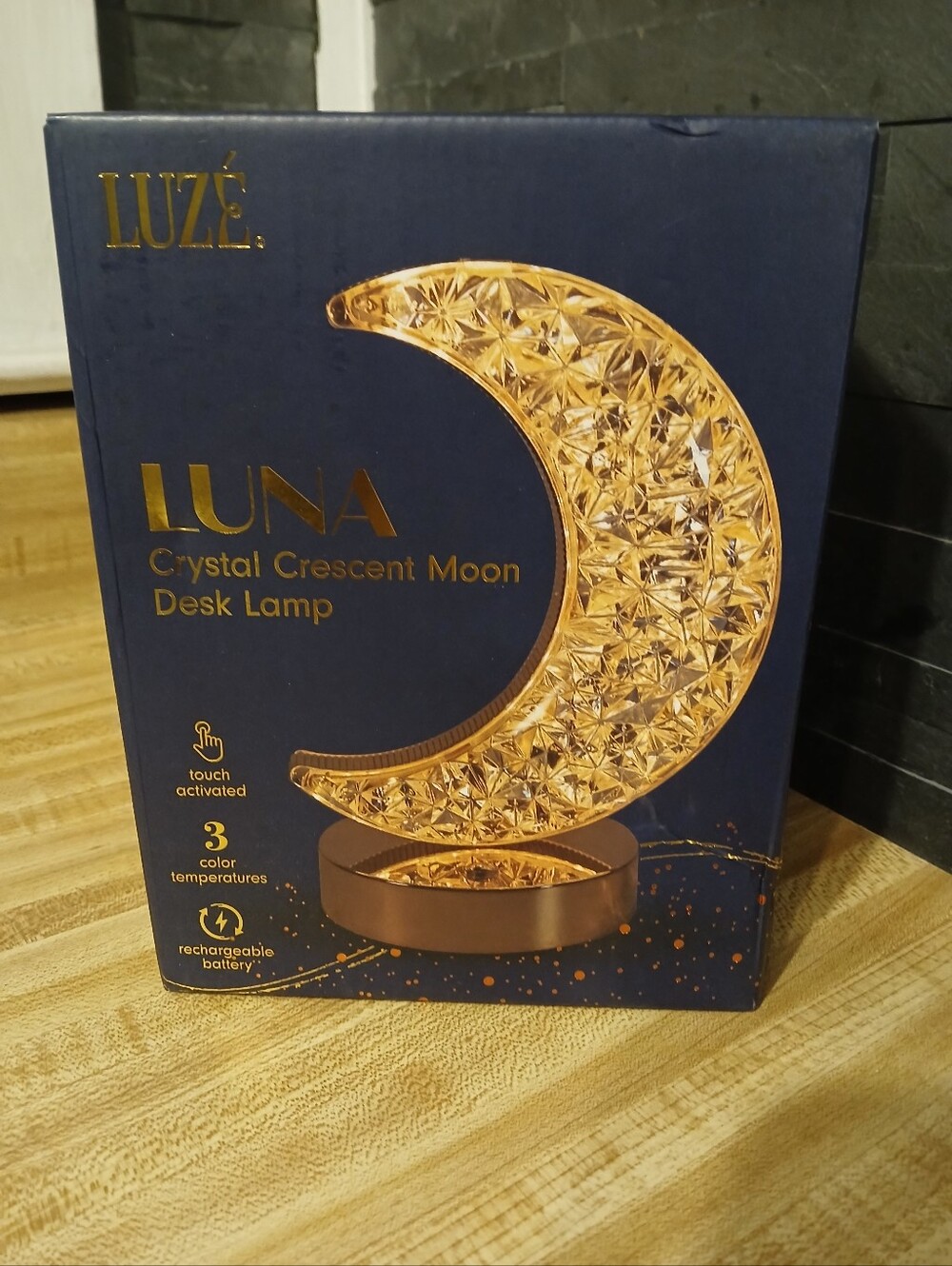 Crescent Moon Light NIB Rechargable & 3 Shades - Picture 1 of 6